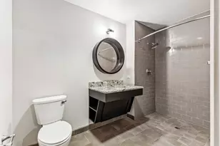 1000 Lipscomb St, Fort Worth, TX 76104 - Photo 11