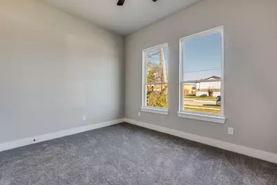 803 Rayenell Avenue, Dallas, TX 75217 - Photo 19