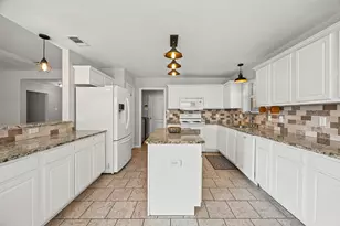 6060 Park View Dr, Midlothian, TX 76065 - Photo 9