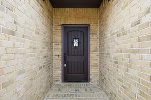 1057 Nighthawk Trl, Alvarado, TX 76009 - Photo 3