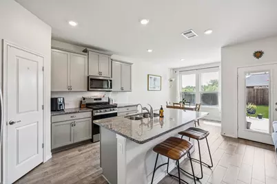 11324 Summer Rain Boulevard, Aubrey, TX 76227 - Photo 7