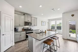 11324 Summer Rain Blvd, Aubrey, TX 76227 - Photo 7