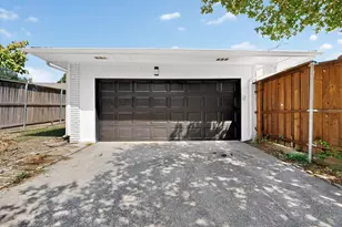 7116 Town Bluff Dr, Dallas, TX 75248 - Photo 39