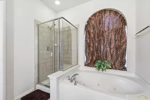 2812 Tranquilo Dr, Grand Prairie, TX 75054 - Photo 17