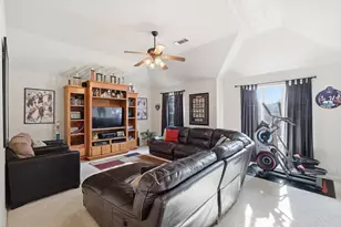 2812 Tranquilo Dr, Grand Prairie, TX 75054 - Photo 19