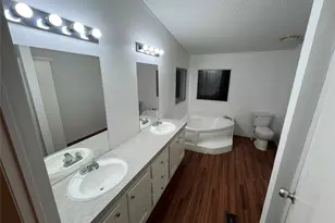 10424 Paradise Cir, Chandler, TX 75758 - Photo 17