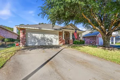 5633 Broken Gap Drive, Fort Worth, TX 76179 - Photo 3