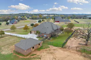 135 N Boyce Ln, Fort Worth, TX 76108 - Photo 3