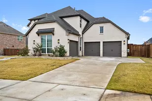 2011 Stargrass Rd, Haslet, TX 76052 - Photo 3