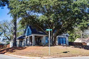 226 S Pinkerton St, Athens, TX 75751 - Photo 29