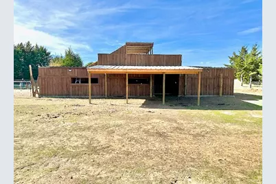 660 County Road 2184, Gainesville, TX 76240 - Photo 9