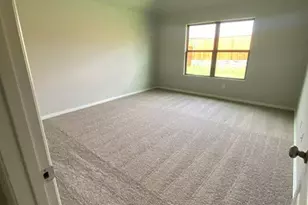 528 Meadow Run Dr, Van Alstyne, TX 75495 - Photo 9