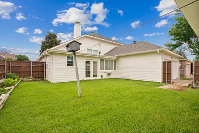 2036 Camelot Drive, Lewisville, TX 75067 - Photo 25