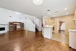 2036 Camelot Dr, Lewisville, TX 75067 - Photo 13