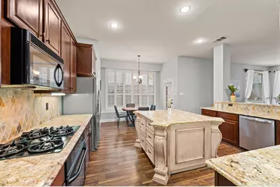 1808 Lakes Edge Boulevard, Mansfield, TX 76063 - Photo 17