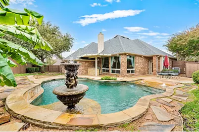 1808 Lakes Edge Boulevard, Mansfield, TX 76063 - Photo 5