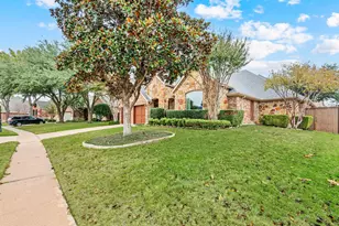 1808 Lakes Edge Blvd, Mansfield, TX 76063 - Photo 3