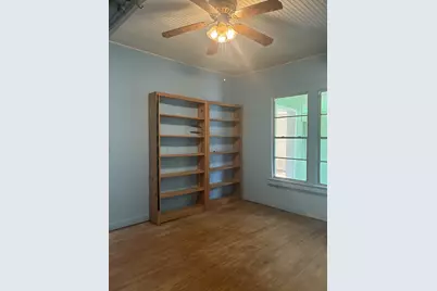 111 Lamar Street, Graham, TX 76450 - Photo 13