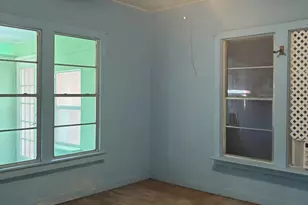 111 Lamar St, Graham, TX 76450 - Photo 5