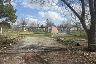 111 Lamar St, Graham, TX 76450 - Photo 19