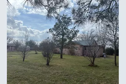 111 Lamar Street, Graham, TX 76450 - Photo 17