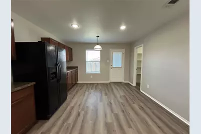 5752 Talons Crest Circle, Fort Worth, TX 76179 - Photo 5