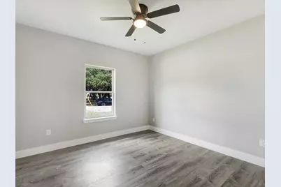 2411 Mercedes, Granbury, TX 76048 - Photo 21