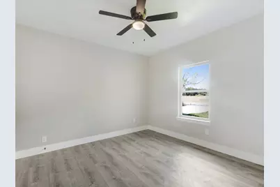 2411 Mercedes, Granbury, TX 76048 - Photo 19
