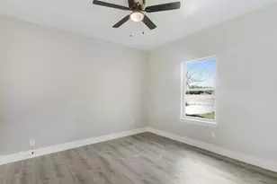 2411 Mercedes, Granbury, TX 76048 - Photo 19