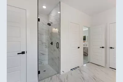 2411 Mercedes, Granbury, TX 76048 - Photo 15