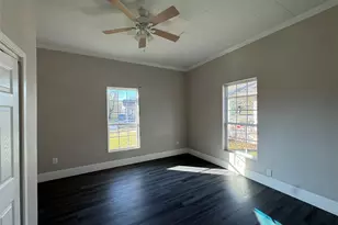 917 W Sears St, Denison, TX 75020 - Photo 13