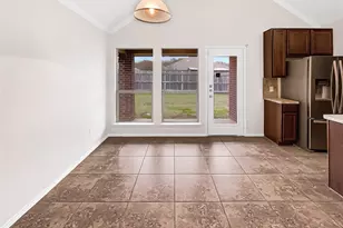 2206 Blue Bayou Dr, Dallas, TX 75253 - Photo 9