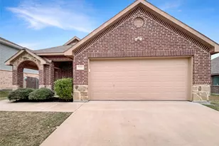 2206 Blue Bayou Dr, Dallas, TX 75253 - Photo 1