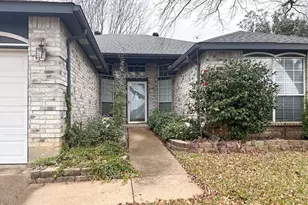 6202 Sandstone Dr, Arlington, TX 76001 - Photo 5