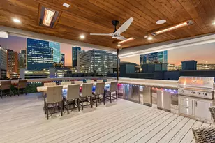 409 E 7th St, Fort Worth, TX 76102 - Photo 9