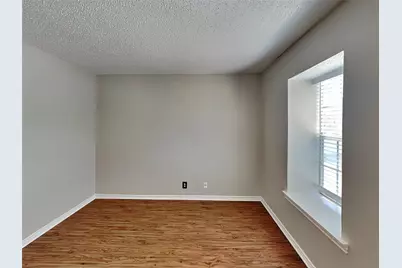 931 Roaring Springs Road, Fort Worth, TX 76114 - Photo 5