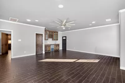 306 Garden Court, Springtown, TX 76082 - Photo 37