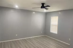 1206 Red Bud St, Little Elm, TX 75068 - Photo 9