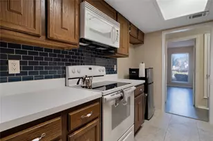 4601 Las Hadas, Mesquite, TX 75150 - Photo 5