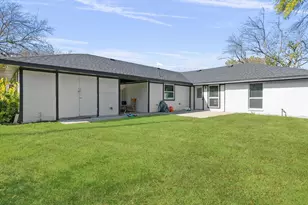 240 Wesley Dr, DeSoto, TX 75115 - Photo 27