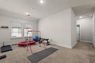 827 Crystal Oak Ln, Arlington, TX 76005 - Photo 21