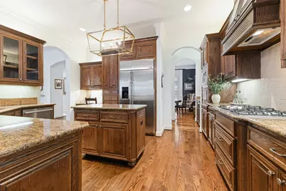 5718 Stanford Avenue, Dallas, TX 75209 - Photo 9