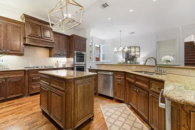 5718 Stanford Avenue, Dallas, TX 75209 - Photo 7
