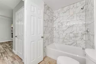 1021 Bellflower Dr, Carrollton, TX 75007 - Photo 15