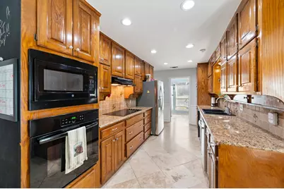 413 Blue Jay Court, Bedford, TX 76021 - Photo 11