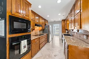 413 Blue Jay Ct, Bedford, TX 76021 - Photo 11