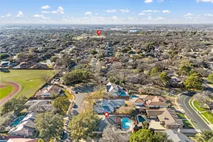 413 Blue Jay Ct, Bedford, TX 76021 - Photo 37