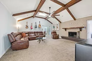 413 Blue Jay Ct, Bedford, TX 76021 - Photo 15