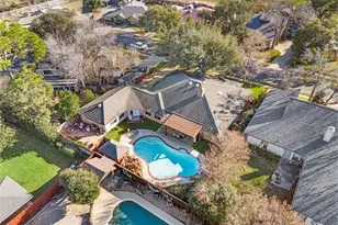 413 Blue Jay Ct, Bedford, TX 76021 - Photo 33