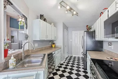 18028 Whispering Gables Lane, Dallas, TX 75287 - Photo 15